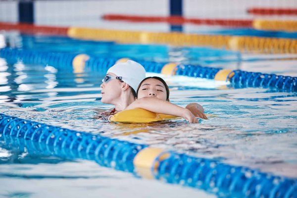 Quels sont les exercices cardiovasculaires recommandés pour les femmes atteintes de diabète de type 2?