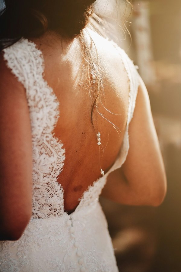 Body dos nu de mariage : est-ce une bonne idée ?