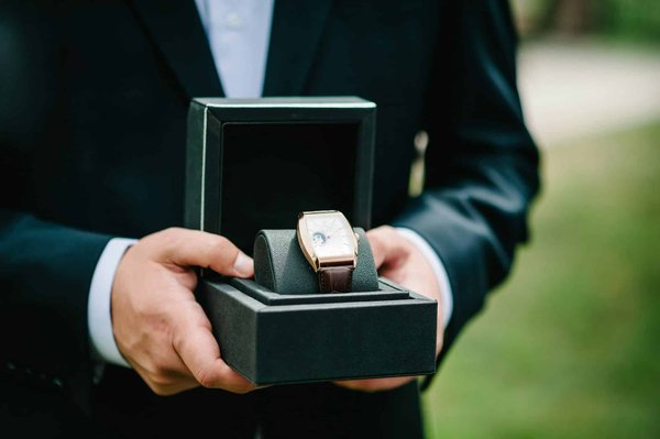 Comment vendre une montre Rolex : guide complet